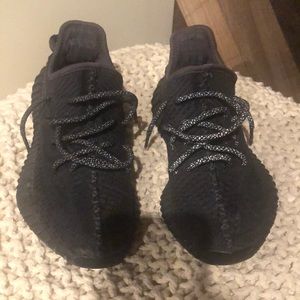 Yeezys 350 black